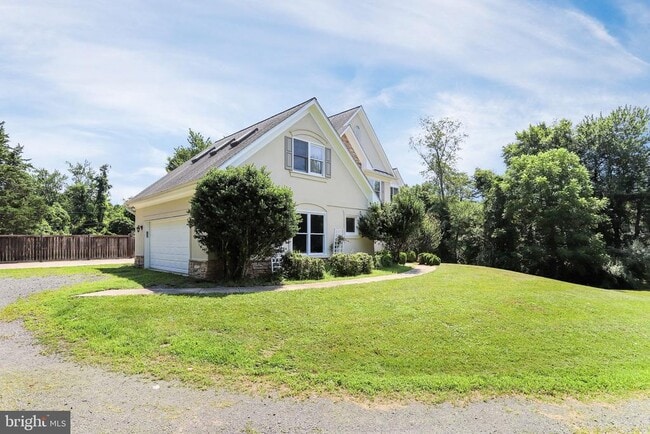 Building Photo - 710 Parrish Farm Ln