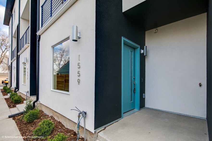 Building Photo - 1559 King St