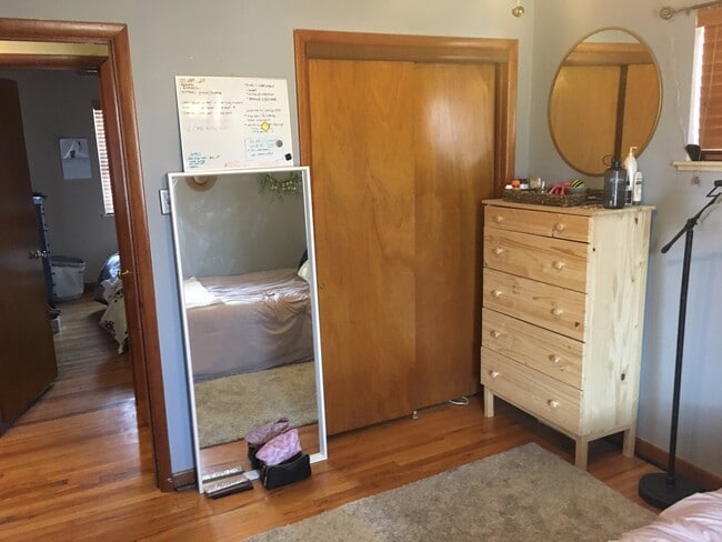 Building Photo - Live a Block Away from Sloan's Lake! Licen...