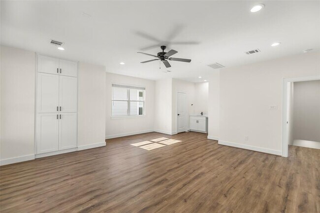 Building Photo - 1812 Palmetto Landing Dr