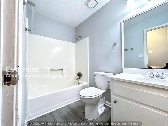 Building Photo - 1361 Fairridge Cir SW