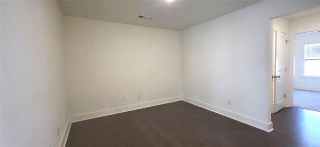 Building Photo - 81 Auburn Wds Dr