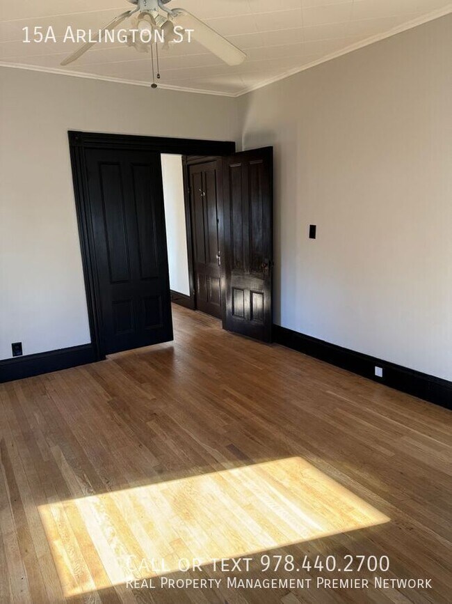 Building Photo - 15 Arlington St