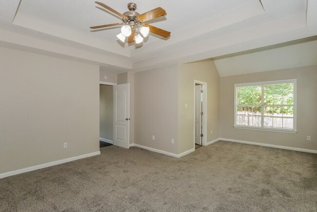 Building Photo - 320 Terry Rd