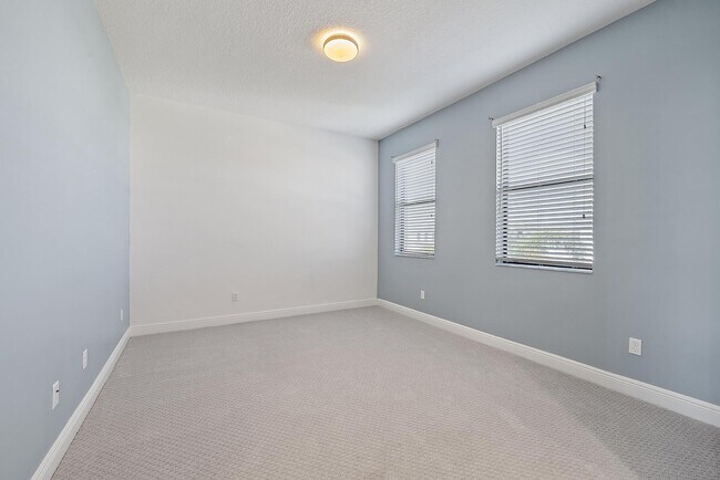 Building Photo - 5420 Quiet Lake Pl