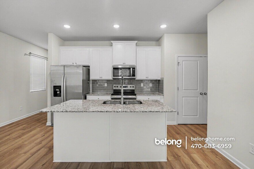 Building Photo - 1242 Riverstone Rd