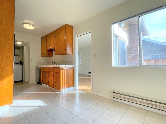 Building Photo - 2BD/1BA - Santa Clara Gem: Updated Home Ne...