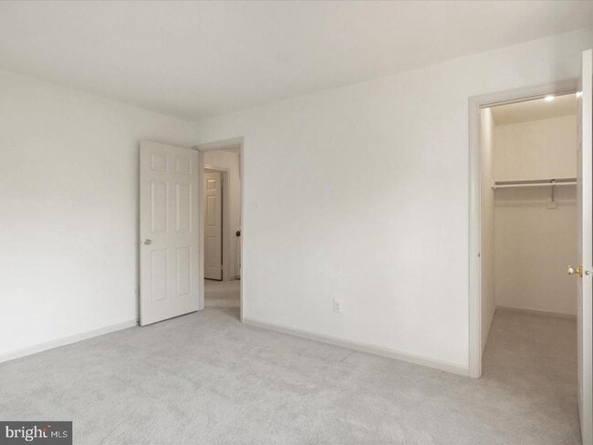 Building Photo - 7004 Dreams Way Ct