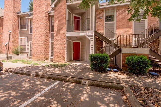 Building Photo - 2401 Sycamore Ave