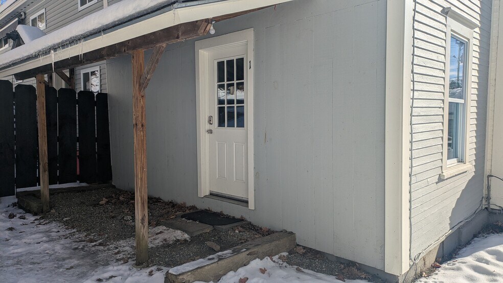 Building Photo - 4401 US Route 5 N