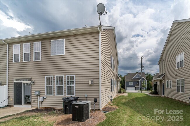 Building Photo - 5470 Allison Ln