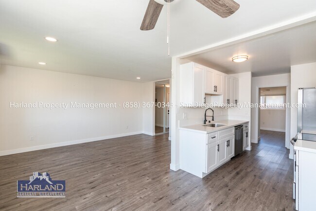 Building Photo - 3670 Arey Dr