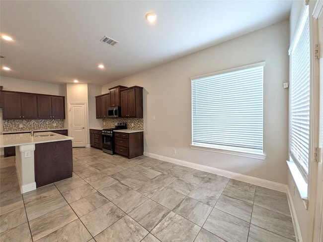 Building Photo - 1409 Summit View Ln