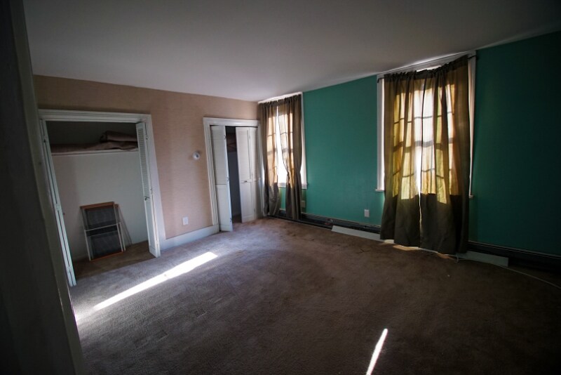 Building Photo - 32 Market St