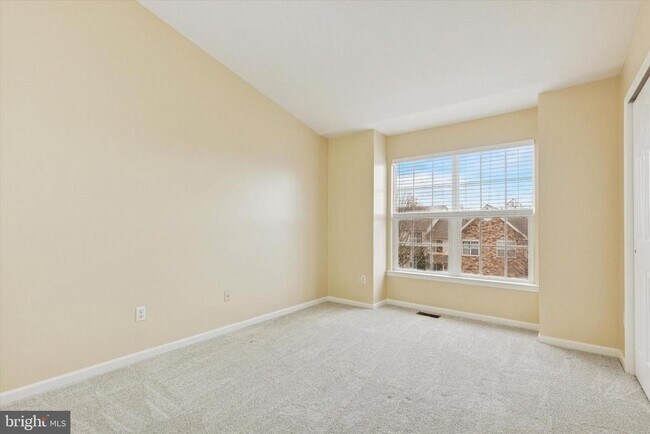 Building Photo - 172 Fringetree Dr