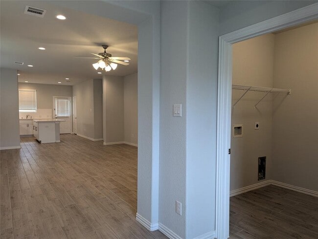 Building Photo - 10323 Birch Peak Dr