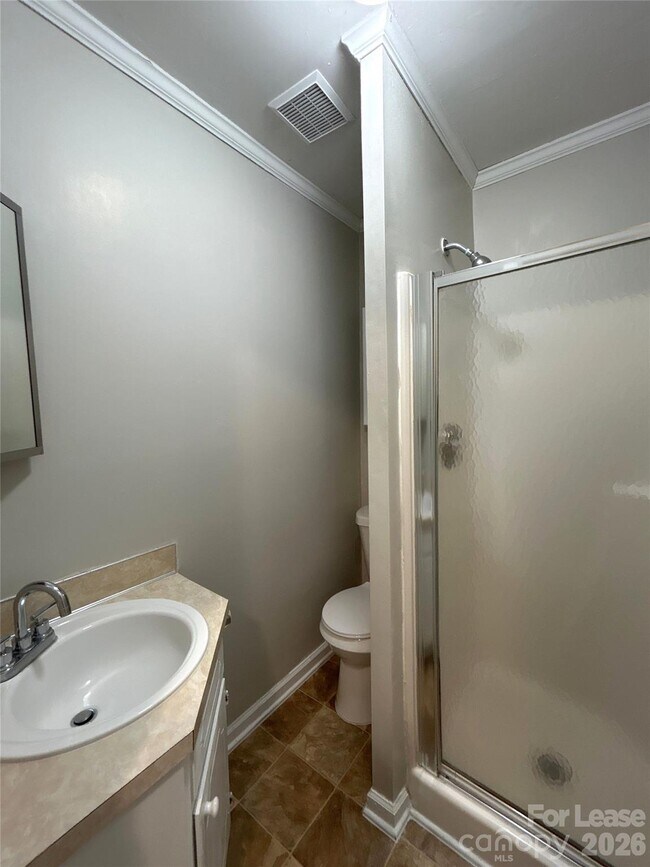 Building Photo - 7409 Lockmont Dr