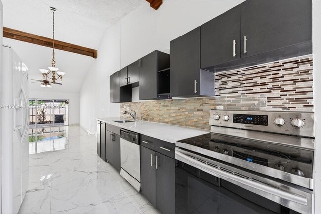 Building Photo - 10351 Juniper Ct