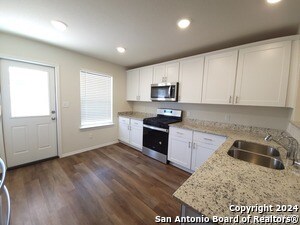 Building Photo - 11418 Long Rider