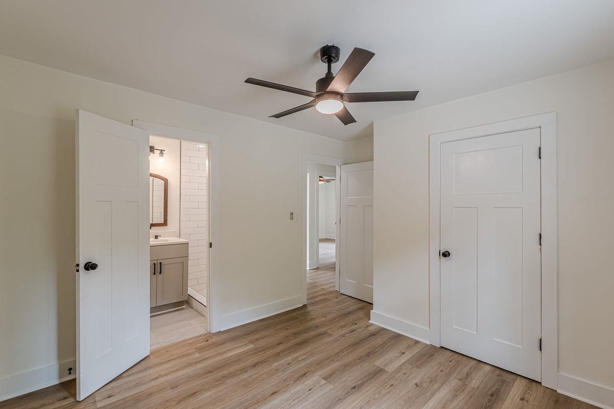 Building Photo - 525 Rosemont Dr