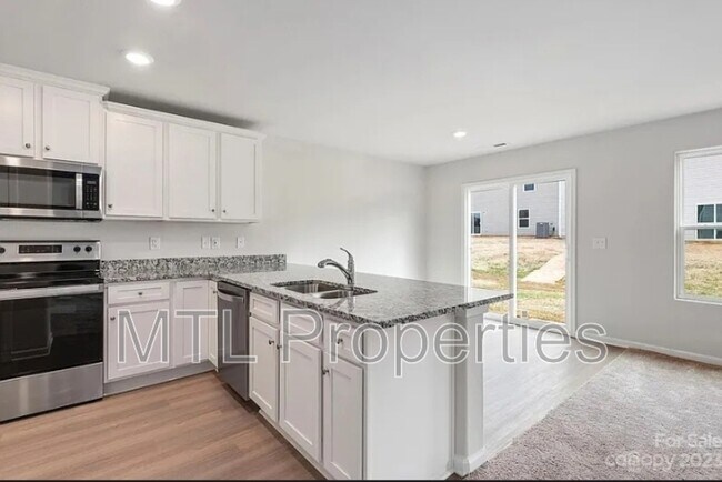 Building Photo - 1629 Nia Rd