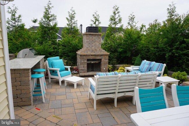 Building Photo - 31611 Exeter Way