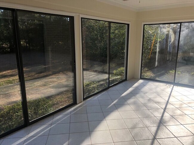 Building Photo - 578 Aspen Loop