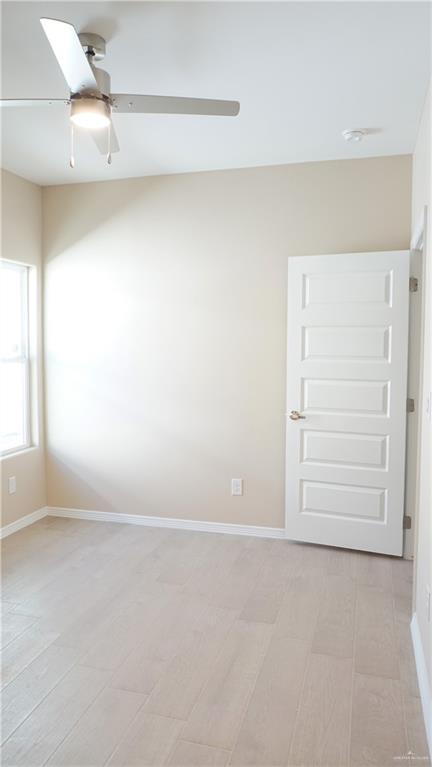 Building Photo - 30 W Kenwood St