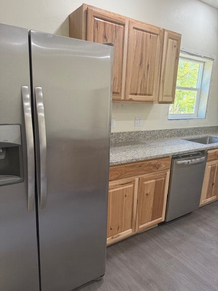 Building Photo - 1236 Ouray Ave