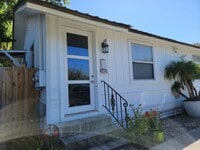 Building Photo - 408 S 11th St