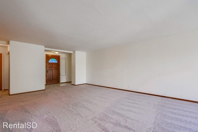 Building Photo - 2 br, 2.5 bath House - 811 Kalpati Cir., A...