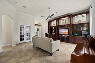 Building Photo - 8203 Calterra Dr