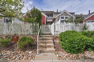 Building Photo - $2,800.00- 3-bed, 3.5 bath Townhome with Finished Basement and Fireplace in Broomfield!