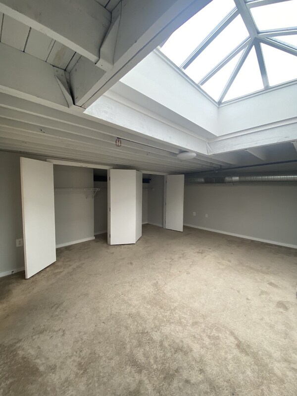 Building Photo - 1509 E Baltimore St