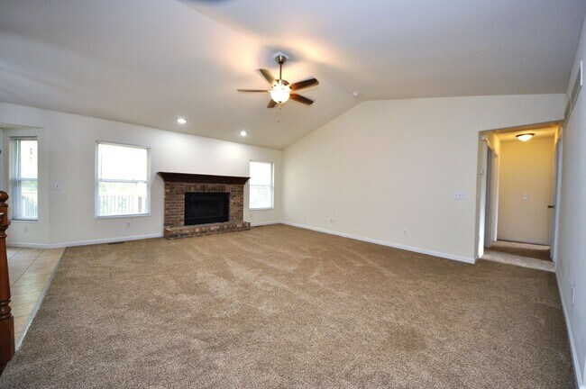 Building Photo - 131 Choctaw Dr