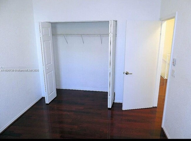 Building Photo - 4931 N Harbor Isles Dr
