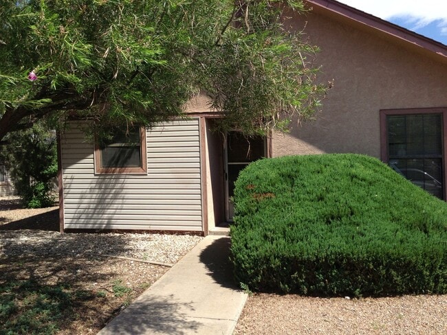 Primary Photo - Duplex
