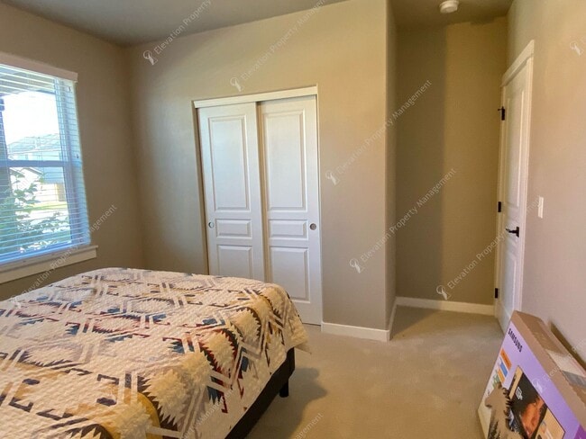 Building Photo - **UNFURNISHED**Beautiful Single-Level 3BR -2BA Home Near Redmond’s Upcoming Recreation Center