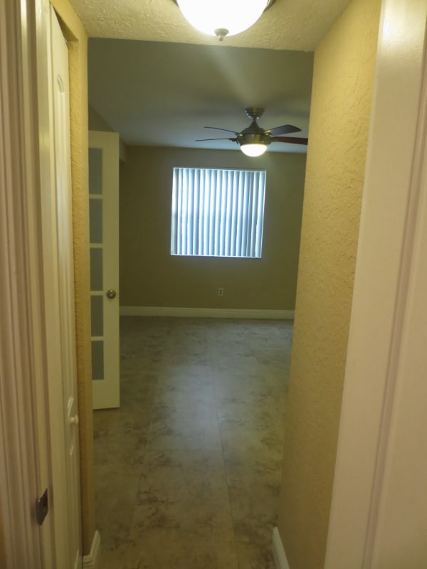 Building Photo - 2871 N Oakland Forest Dr