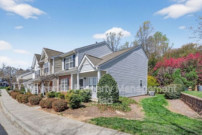 Building Photo - 138 Tannenbaum Cir