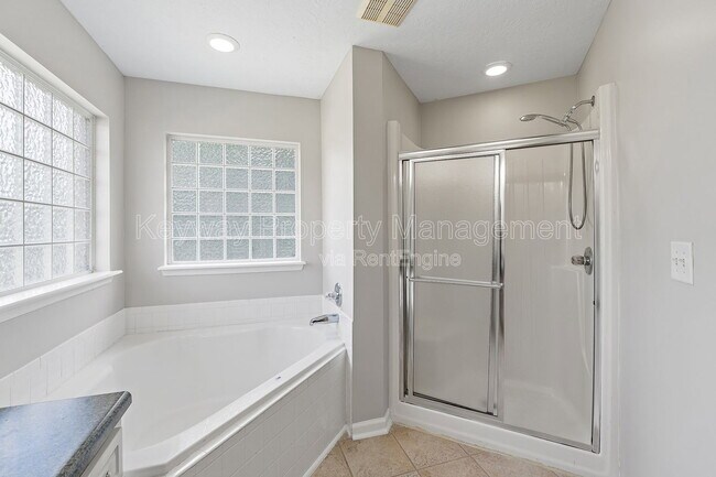 Building Photo - 845 Prairie Ln