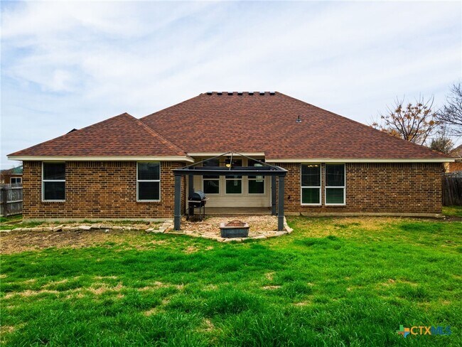 Building Photo - 209 Sugar Maple Ct