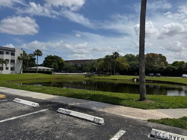 Building Photo - 3710 N Pine Island Rd