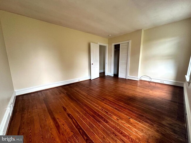 Building Photo - 158 Prospect Ave