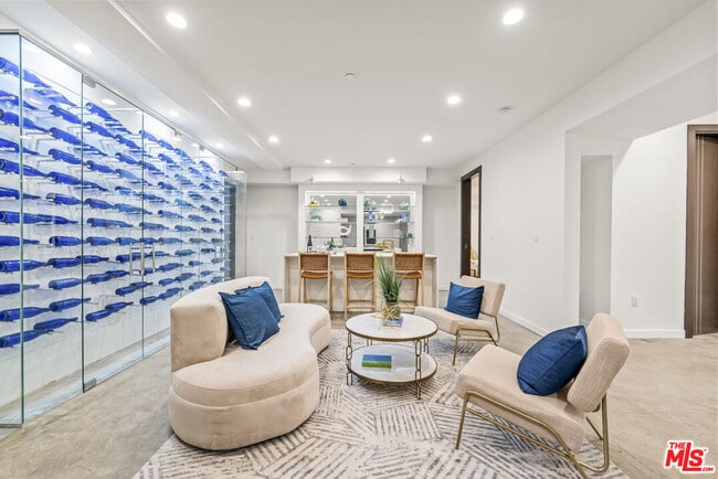 Building Photo - 1847 Coldwater Canyon Dr