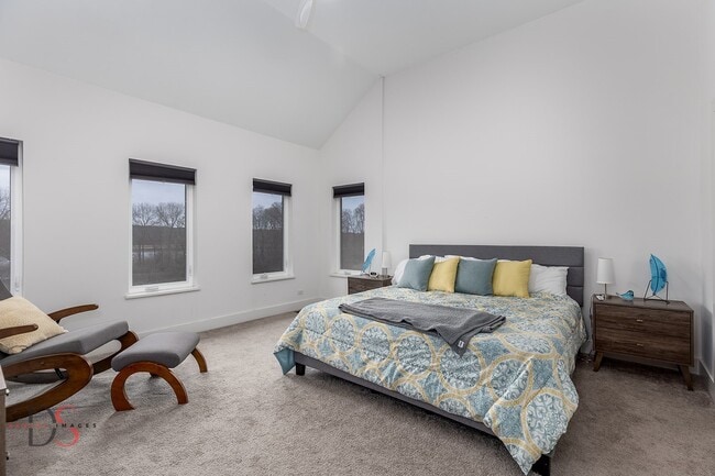 Building Photo - 43 Windward Way