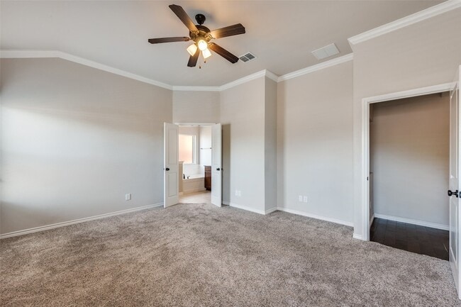 Building Photo - 3805 Weatherstone Dr