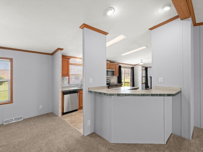 Building Photo - 13675 Woodbridge Rd