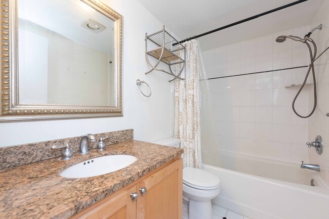 Building Photo - 2630 Adams Mill Rd NW