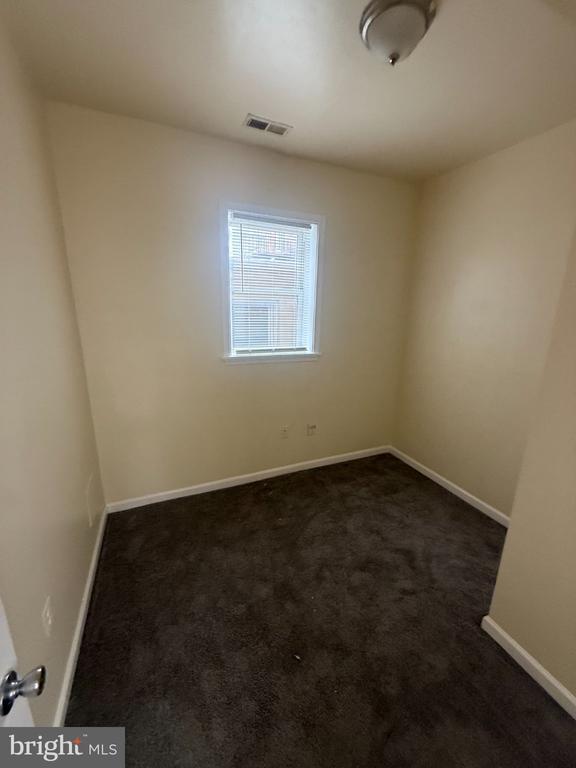 Building Photo - 1030 Hollins St